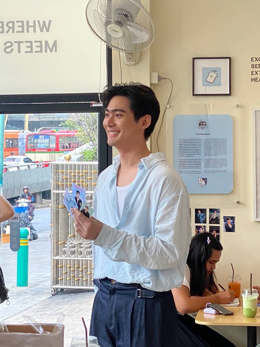 ปัญญาคาเฟ่ขอขอบคุณคุณจูเนียร์ และทีมแฟนคลับที่ร่วมสนับสนุนร้าน เพื่อต่อยอดและพัฒนาคุณภาพชีวติคนพิการทางสติปัญญาค่ะ😊
⋆꒰ #Junior28thBDProject #kajbhunditt ꒱⋆
⋆꒰ #Juniorsturning28thBDProject ꒱⋆