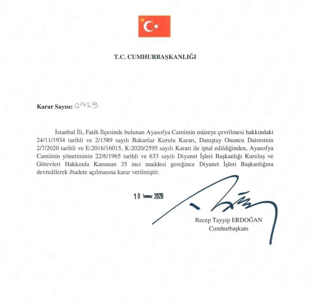 Tarihin özünden gelen bir uyanış, asırlık bir rüyayı gerçeğe dönüştürdü. Fethin kalbi Ayasofya'nın özgürlüğe kavuşması kutlu olsun.

Kubbelerinden yükselen Ezan-ı Muhammedi kıyamete dek hiç eksilmesin.

#AyasofyaCamii