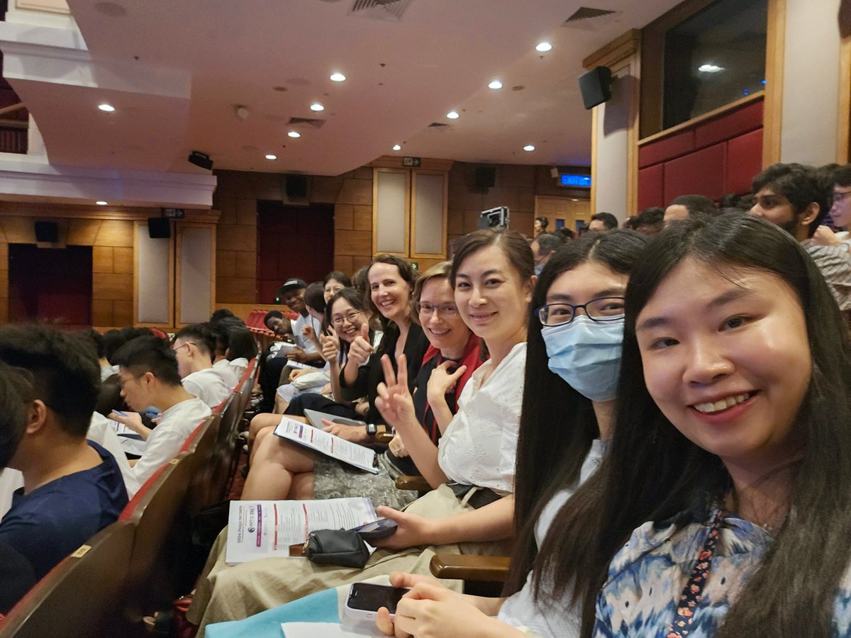 HKPolyUENGL's tweet photo. Congrats🥳 to our #PhD candidate @Joannazachan for shining at the #PolyU 3MT Final Competition as the 2nd runner-up🥉on 3 Jul! Her vivid & captivating presentation earned her this well-deserved title.🌟 #PolyUstudent @PhDVoice @3MT_official @UQ_News https://t.co/1iTBfpJqaO