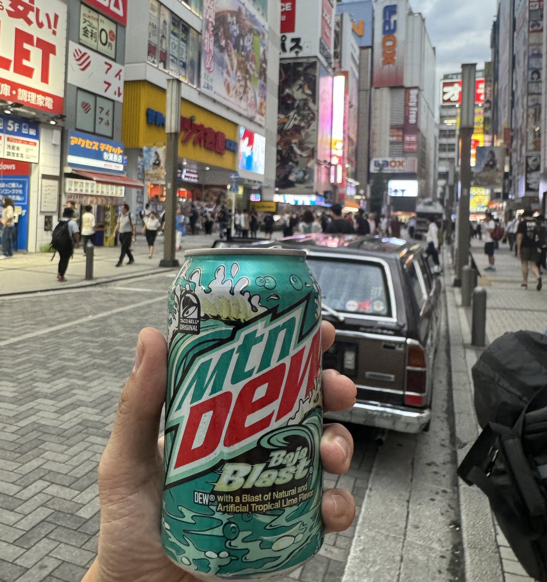 I can’t express how absolutely surreal it feels to be drinking a Baja Blast in Japan, this is like a fever dream.