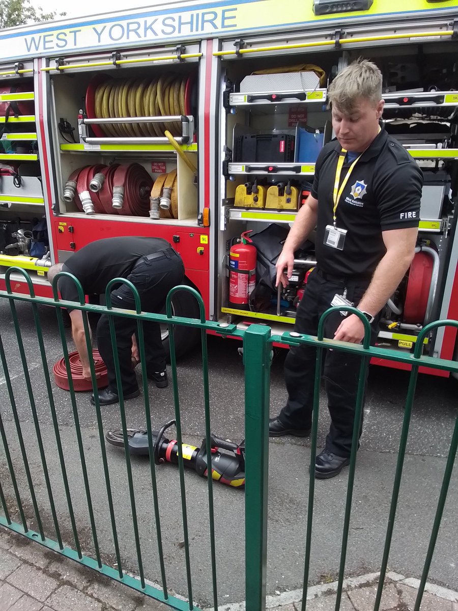 Year 1 Simpson’s Lane tweet media