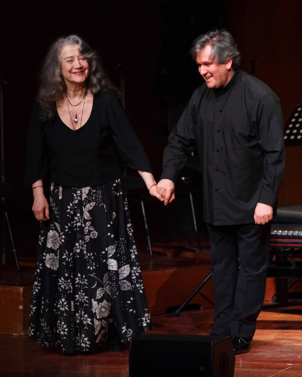 Saint-Saëns' Carnaval des animaux takes pride of place in the majestic @maestroantoniopappano <a href="/santa_cecilia/">Accademia Nazionale di Santa Cecilia</a> box set: “this is a fun performance. Argerich and Pappano have tremendous fun as a pair of hesitant, apologetic amateur pianists..” (Gramophone) 📀 w.lnk.to/apappanoTW