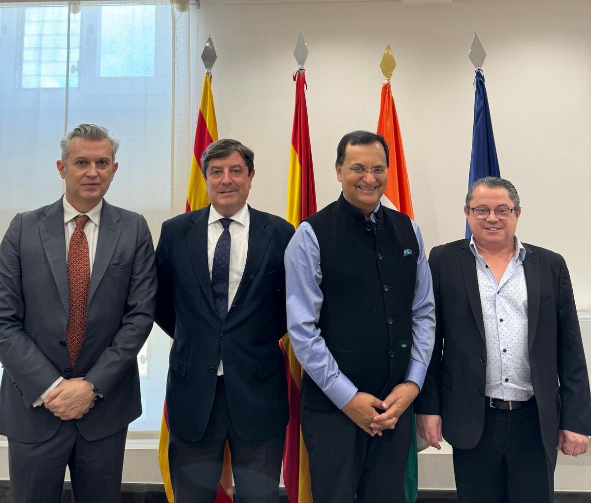 Dynatechpro's tweet image. La empresa Dynatech tuvo el placer de asistir en Mayo a una recepción del Embajador de La India en España: el Excmo. Sr. Dinesh K Patnaik, en la sede del Gobierno de Aragón, junto con personalidades del @GobAragon y Aragón Exterior #gobiernodearagon #aragonexterior #arex #india