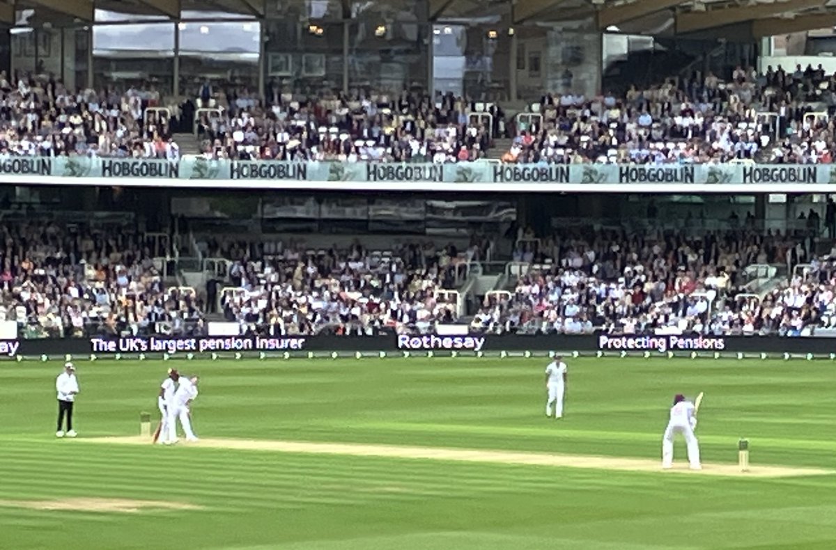 FraserSport1's tweet photo. First saw James Anderson bowl in a Test match in Sydney 2007. Watching him do it for the last time today. Doubt Stokes has ever been so certain of bowling first. https://t.co/WOiwfmCnK1