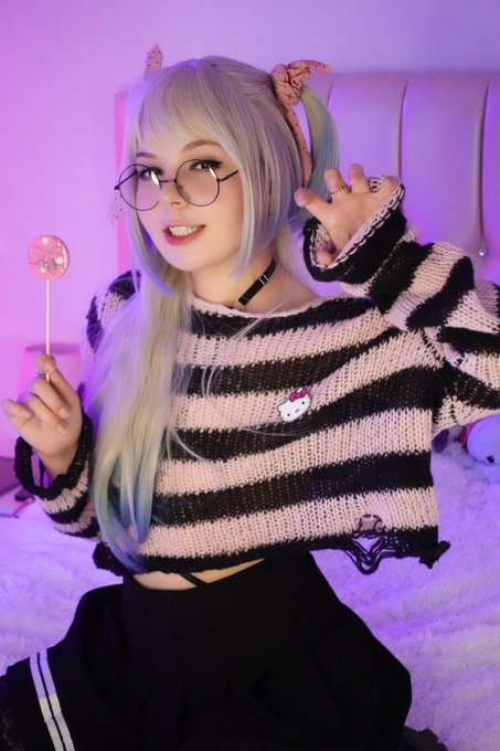 ✨ In the atmosphere of pink dreams and tender fantasies 🌸🍭  A sweet moment when everything around seems<a href="/tag/mvsales"class="tags"><span>#mvsales</span></a>