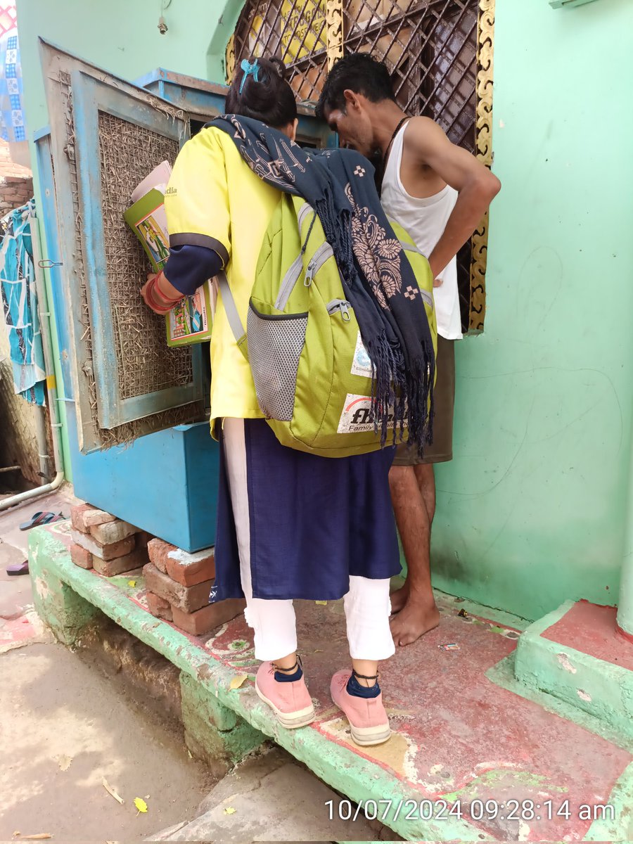 Sangeet11693085's tweet image. एम्बेड परियोजना के तहत  कानपुर नगर 48 क्वार्टर बस्ती में डेगू और मलेरिया के बारे में जानकारी दी 
 #MalariaFreeIndia
#Embed2Endmalaria 
#Malaria
#Dengue 
#DengueFreeIndia
@sammaansingh
@sksomya
@rajesh_amh