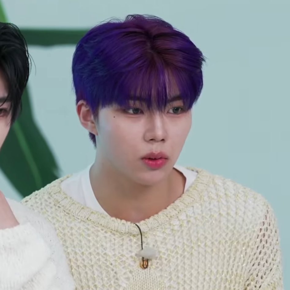 헐건욱이머리미쳣다..