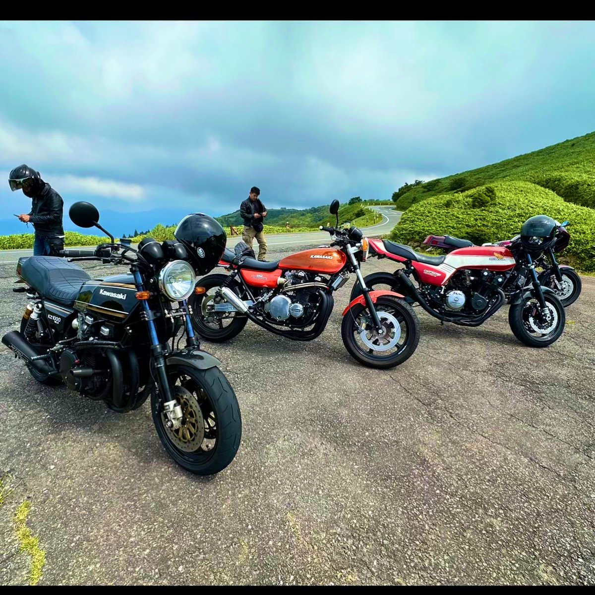 _kz1000mk2_'s tweet photo. 昨日の伊豆ツーリングは初めましての人だらけでめちゃくちゃ刺激的でした😆 https://t.co/q0mtEyWq1l
