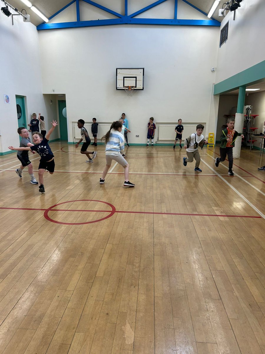 ActiveSchAngus's tweet photo. ๐ Last Day of @BirkhillPrimary @AuchterhousePS @LiffPS Summer Camp! Thank you to Emma, Owen & Alisha our top coaches #returningpupils for all the fun games. Great to see Friendship Circles forming between pupils from different schools #TimeToCare #AngusASAMC @AngusCouncil ๐ https://t.co/cq3W02LZv3