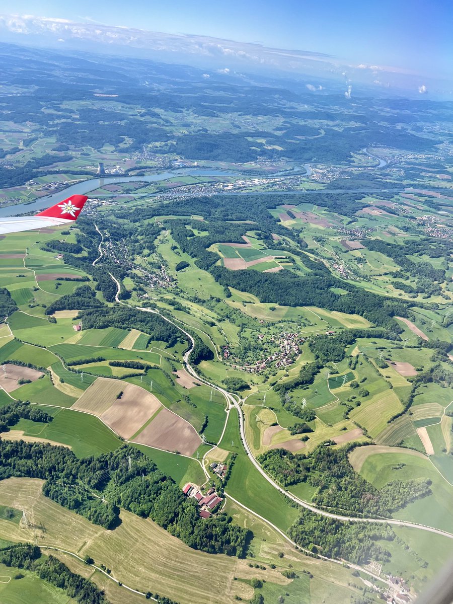 Flying over Switzerland 😍
