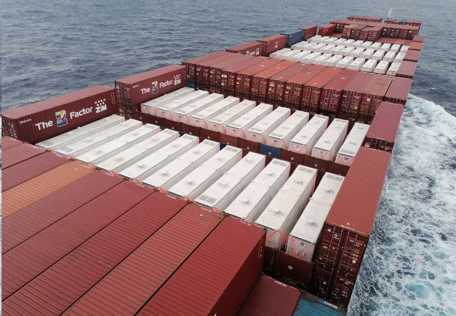 ZimShipping's tweet image. Impossible? Not a term the #ZFactor recognizes 😉 

We're proud of our team's can-do approach through another challenge, shipping #OOG via ZEX, in which blank sailings and tight deadlines made smooth sailing seem like a distant dream.

We make it ZIMple &amp;gt;&amp;gt; ow.ly/s6u450SyA36