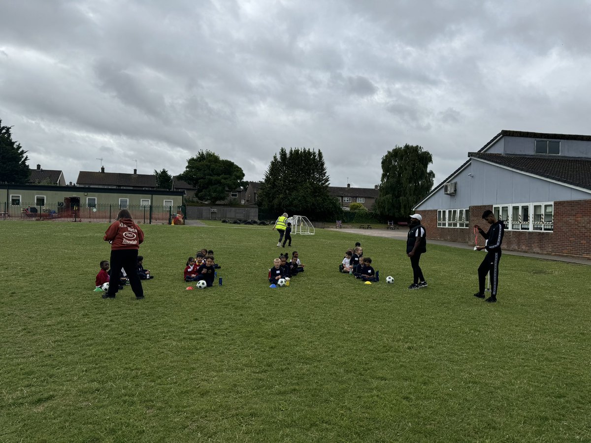 Reception Chantry Primary Academy tweet media