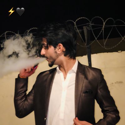 Sam_here7869's tweet photo. #NewProfilePic https://t.co/2PmP54iKIt