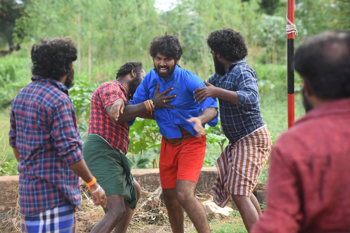 Lingesh (@lingeshactor) on Twitter photo #Narkarappor on Soon
#நாற்கரப்போர் - WAR BETWEEN WHITE & BLACK
<a href="/V6Velayutham/">Velayutham Subramanian</a>
<a href="/shreevetri/">srivetri</a>
<a href="/LingeshActor/">Lingesh</a> #SureshMenon <a href="/Arunmozhitheva/">Arunmozhithevan N</a>
<a href="/music_Dinesh_DA/">Dinesh Antony</a>
<a href="/sriman_ragavan/">Sriman s Ragavan</a>
<a href="/johnmediamanagr/">A. JOHN- PRO</a>
@srikalasastudios @Raghuraman_di_colorist
@narreshkumarbabu
#V6FilmPvtLtd #Narkarappor on Soon
#நாற்கரப்போர் - WAR BETWEEN WHITE & BLACK
<a href="/V6Velayutham/">Velayutham Subramanian</a>
<a href="/shreevetri/">srivetri</a>
<a href="/LingeshActor/">Lingesh</a> #SureshMenon <a href="/Arunmozhitheva/">Arunmozhithevan N</a>
<a href="/music_Dinesh_DA/">Dinesh Antony</a>
<a href="/sriman_ragavan/">Sriman s Ragavan</a>
<a href="/johnmediamanagr/">A. JOHN- PRO</a>
@srikalasastudios @Raghuraman_di_colorist
@narreshkumarbabu
#V6FilmPvtLtd