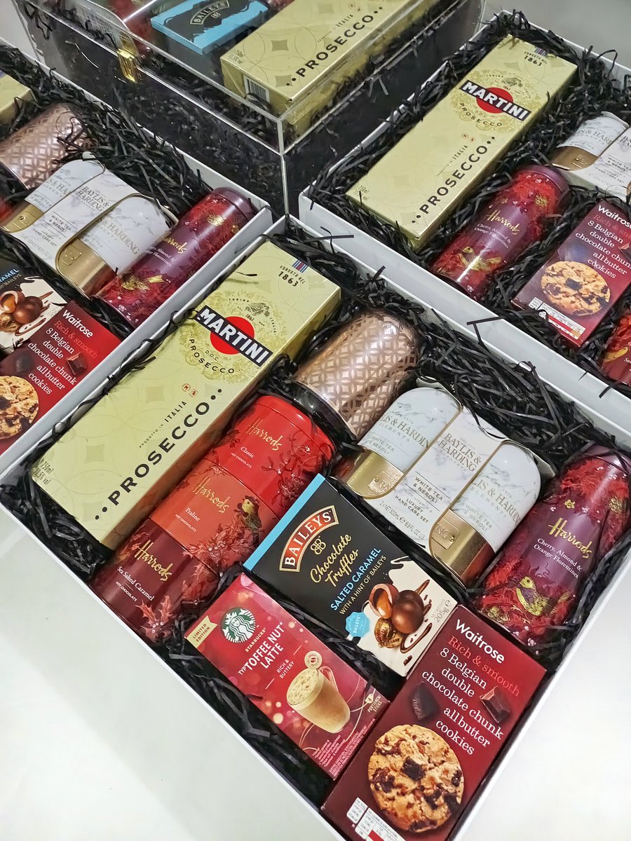 GraceandGerald's tweet photo. Whether you need a single customized gift or a large-scale corporate order, our commitment to unparalleled quality and customization shines through every time.
Contact us now via the link in our bio/ Call/Whatsapp 08102524533 https://t.co/31Zx7Cn3f9