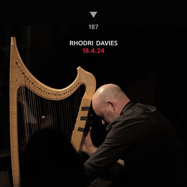 Out today on Otoroku, an extraordinary set from harpist Rhodri Davies! cafeoto.co.uk/shop/rhodri-da… A remarkable recording from one of the most vital artists currently working today.