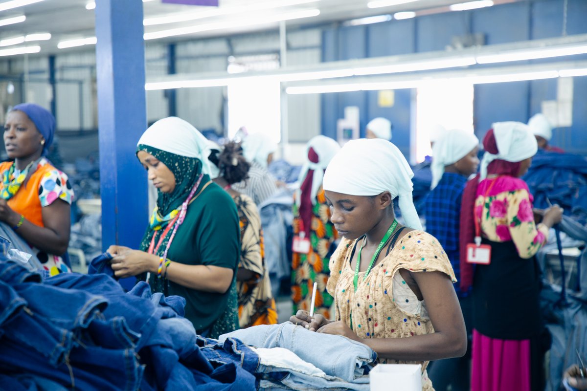 GenEqualityTZ's tweet photo. EMPOWERMENT THROUGH EMPLOYMENT
Women make more than 80% of staff at Took Garments in @Tanzania_epza .
They make #Wrangler & #levis jeans for export.
Employing women advances #GenEquality agenda
#GenerationEquality
@AWLNetwork https://t.co/XVnUBLONGh