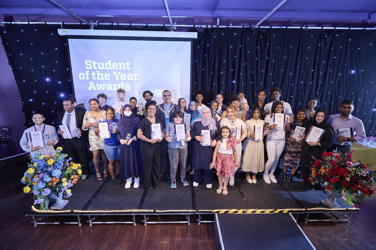 CNWL1's tweet image. 🎉 We are thrilled to announce the winners of the College of North West London 2024 Student of the Year Awards! 🎉

Check out the winners and highlights from the events here: l8r.it/2ua8

Congratulations to all our amazing students! 🌟

#StudentAwards #StudentSuccess