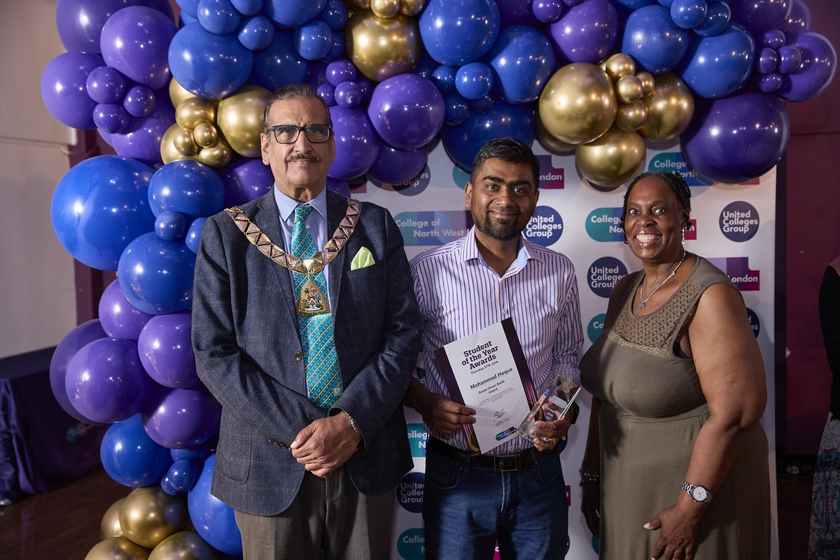 CNWL1's tweet image. 🎉 We are thrilled to announce the winners of the College of North West London 2024 Student of the Year Awards! 🎉

Check out the winners and highlights from the events here: l8r.it/2ua8

Congratulations to all our amazing students! 🌟

#StudentAwards #StudentSuccess