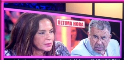 Cabro26765017's tweet photo. La mirada de odio del tipejo vejador y el REVENTAMIENTO que tiene por no poder hacer lo que hacía en su cochinera, es consciente de que ésta vez sería su final, boicot a todos los programas donde esté ésta 🐀 impresentable y a las marcas comerciales que en ellos se publicitan 🤮 https://t.co/iu4iR2iH39