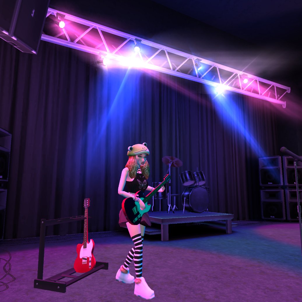 RubyonAva14's tweet photo. Day and night ≽^•༚• ྀི≼ #Avakin #Avakinlife https://t.co/YrIKsXWDeH