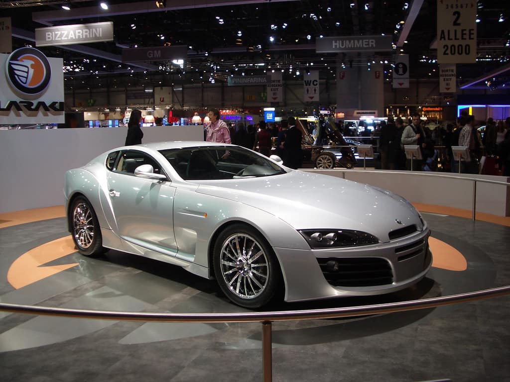 ConnaisAfrique's tweet photo. 7/8 🇲🇦 Laraki Automobiles, constructeur marocain fondé en 2000 par Abdeslam Laraki, se distingue par ses designs exquis. 

La marque produit des voitures de sport et des berlines de luxe en édition limitée, alliant artisanat traditionnel et techniques d'ingénierie modernes. https://t.co/9IONrPgd2l