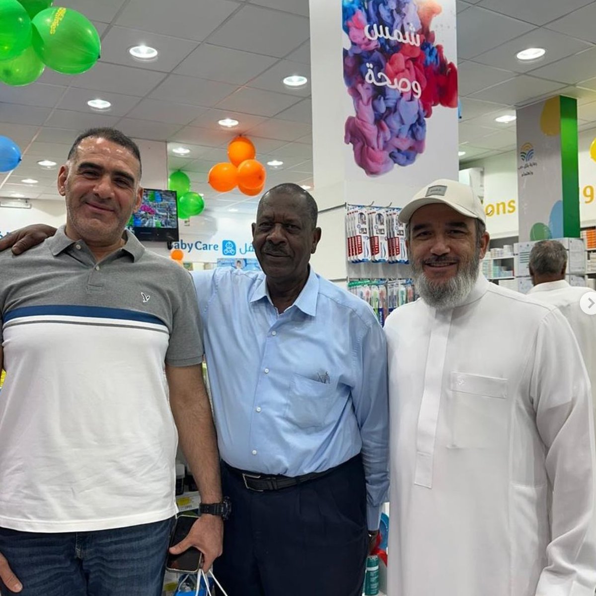 Abuonoq1's tweet image. مبسوط جدًا بالنمو المستمر لسلسلة صيدليات الشمس في كل أنحاء المملكة، وآخرها أمس في حي النسيم بالرياض، والأسبوع الماضي فرعين في الطائف. فريق صيدليات الشمس البطل.

#TechStartups #InvestingInTech #AngelInvestor #InvestingInPharmacies @ShamsPharmacies