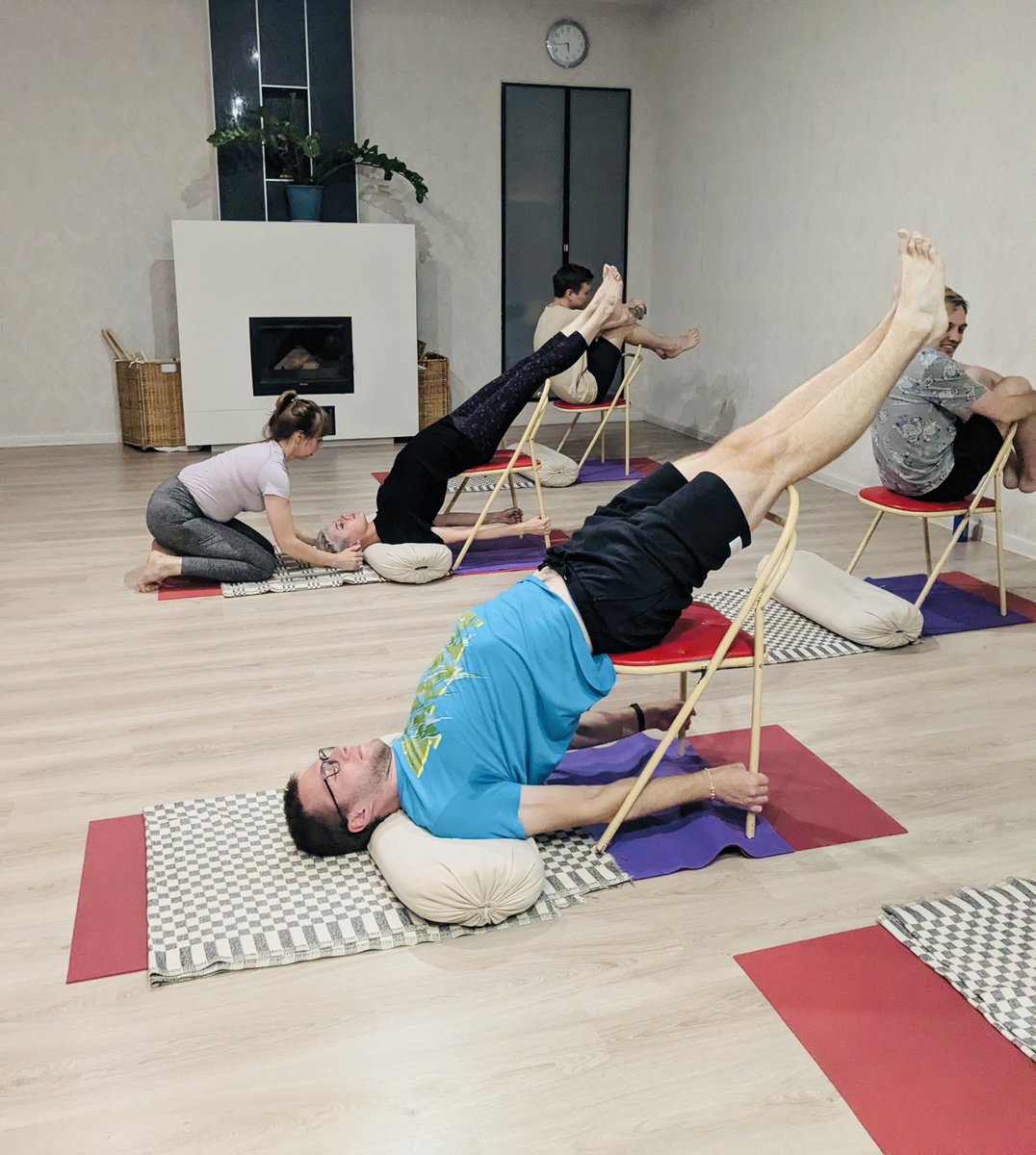 Last week the #Noveo team discovered the world of Iyengar yoga. More than mere exercises, it is a true philosophy! Stretching, balance, working on yourself - and all this in the company of an experienced instructor and like-minded people.🧘🏼‍♀️

#TeamBuilding