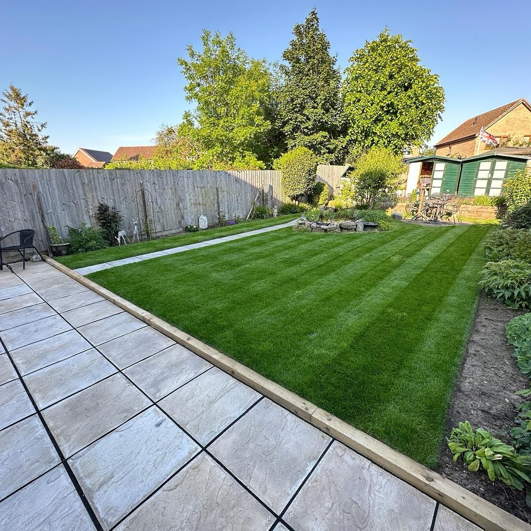 GDTurf's tweet image. It was a pleasure to team up with Kellico Exteriors Ltd and be the #LandscapersChoice for landscaping materials. 👍

#GD #GeorgeDavies #GardenDesign #Turf
