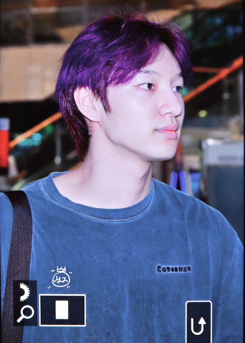 huijae03_'s tweet photo. OMG HUIJUN PURPLE HAIR?!??? https://t.co/yWDgDys5oI