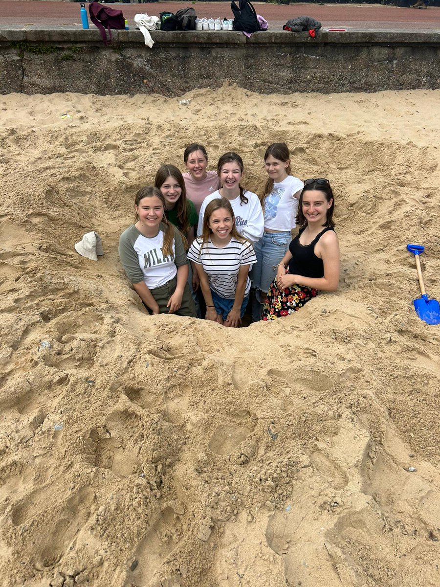Wouldn't be a beach day without someone digging a big hole ⛱️