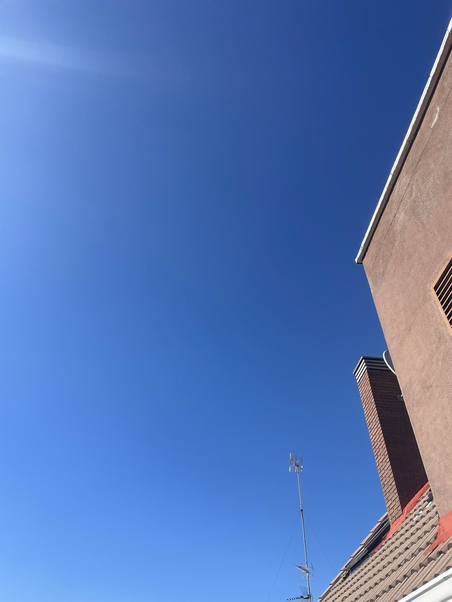 tleplat's tweet photo. 🚨here we go ! 🚨après 10 ans d’Azur à Nice, retrouvailles avec le ciel de Madrid, nouveau camp de base. Début officiel : le 16/7 avec la présentation de @KMbappe , 12h, à Bernabeu. @AfterRMC , @After_LaRevue , @LeComex_  @easportsfcfr et d’autres aventures au programme. https://t.co/aMog2L2YJb