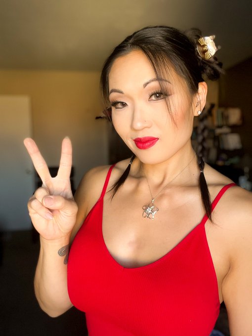 Good morning.   Available in Vegas next week.  NYC 7/25 - 7/27.  Email sexynyomistar@gmail.com. https://t