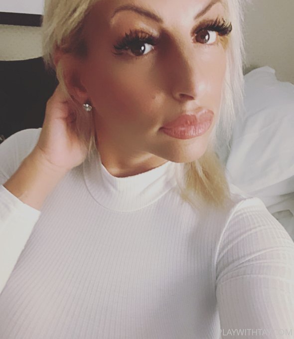 Ready to embrace the weekend vibes? Slip into something comfy and let the relaxation wash over you. #WeekendMood<a href="/tag/chillvibes"class="tags"><span>#chillvibes</span></a><a href="/tag/weekendmood"class="tags"><span>#weekendmood</span></a><a href="/tag/relaxandunwind"class="tags"><span>#relaxandunwind</span></a>