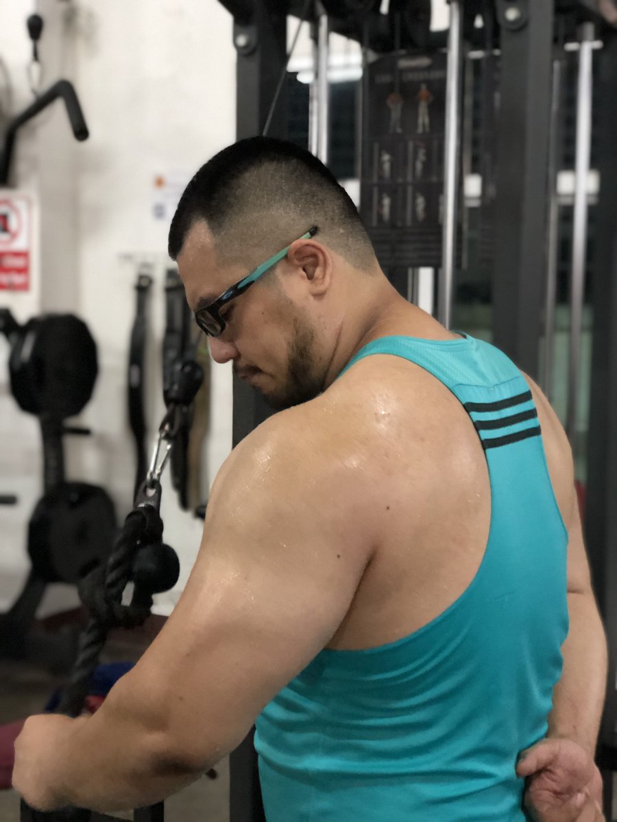 我寂寞的淚水你可能不懂 我心裡的卑微說不出的痛
#AsianBear #BareBack #Orgy #GroupWork #AsianGuy #泰國熊
#清萊 #曼谷