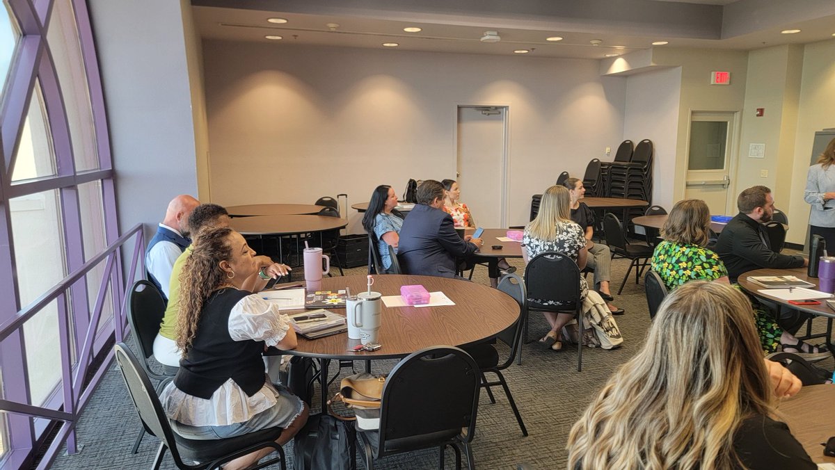 Principal Coach Montes (@montesgenessee) on Twitter photo Day 1 of New Admin Training for Mesa Public Schools was AWESOME! Superintendency mixed and mingled, HR, Security, and Special Education gave so many resources! Food & Nut provided yummy treats! THANK YOU for making our New Leaders feel supportive 💙 <a href="/mpsaz/">Mesa Public Schools</a> Day 1 of New Admin Training for Mesa Public Schools was AWESOME! Superintendency mixed and mingled, HR, Security, and Special Education gave so many resources! Food & Nut provided yummy treats! THANK YOU for making our New Leaders feel supportive 💙 <a href="/mpsaz/">Mesa Public Schools</a>