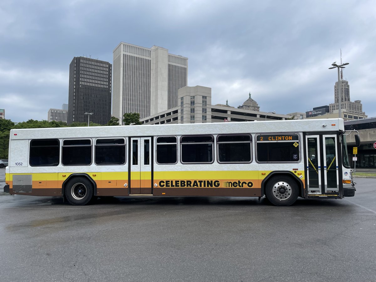 Metro Bus & Rail tweet media