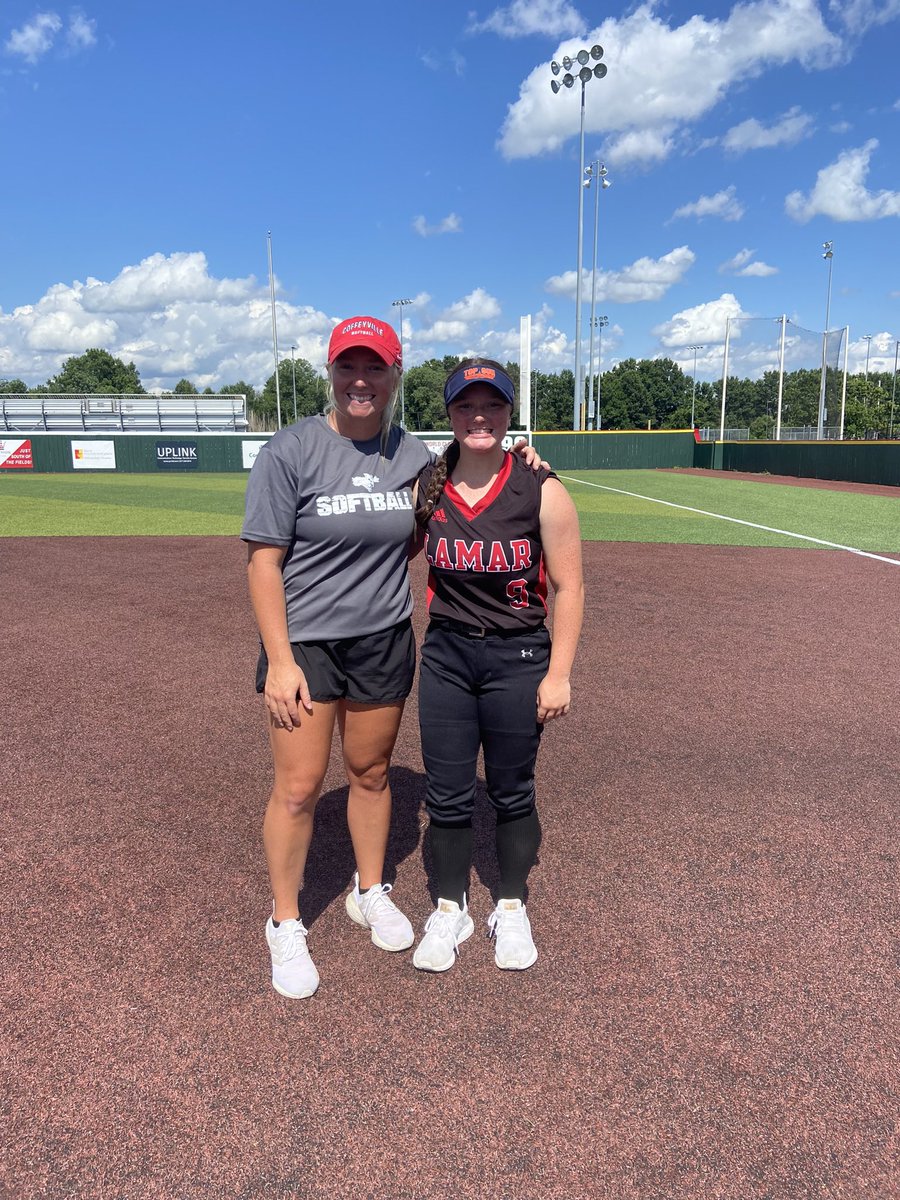 PeytonEddie0527's tweet photo. Great day at Pitt State softball junior day! Thank you for all the great drills and new learning experiences! It was a great day! https://t.co/x9DpnzNpti