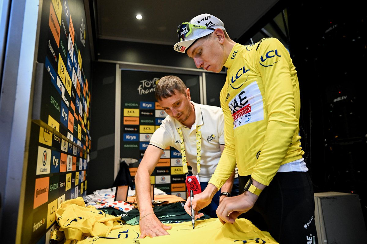 Tour de France™ (@letour) on Twitter photo 💛 RT & follow for the chance to win a 🇸🇮 <a href="/TamauPogi/">Tadej Pogačar</a> signed Yellow Jersey with <a href="/SANTINI_SMS/">Santini Cycling</a>
💛 RT & follow pour tenter de gagner un Maillot Jaune dédicacé par 🇸🇮 <a href="/TamauPogi/">Tadej Pogačar</a> avec <a href="/SANTINI_SMS/">Santini Cycling</a>
#TDF2024 💛 RT & follow for the chance to win a 🇸🇮 <a href="/TamauPogi/">Tadej Pogačar</a> signed Yellow Jersey with <a href="/SANTINI_SMS/">Santini Cycling</a>
💛 RT & follow pour tenter de gagner un Maillot Jaune dédicacé par 🇸🇮 <a href="/TamauPogi/">Tadej Pogačar</a> avec <a href="/SANTINI_SMS/">Santini Cycling</a>
#TDF2024