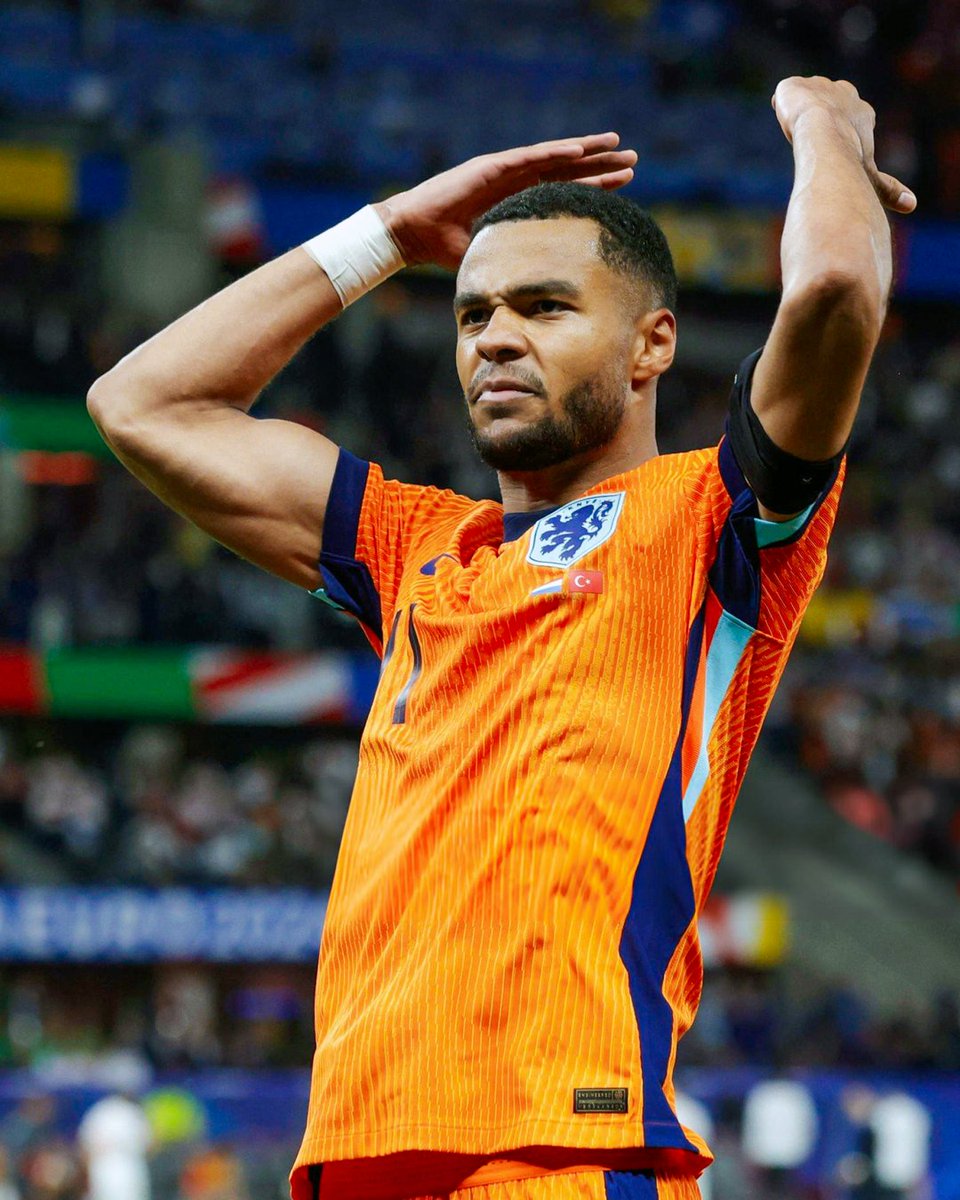 Mystery Football tweet media