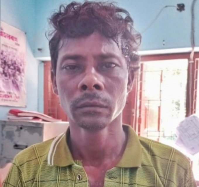 প্রকৃতির ডাকে সাড়া দিতে গিয়ে পালানো আসামি ১২ ঘন্টা পর আটক