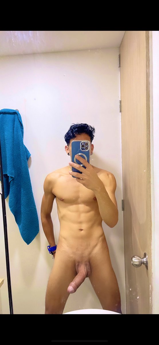 Maxx18Torres's tweet photo. Ducha caliente 🔥 https://t.co/1KsqGagLBf