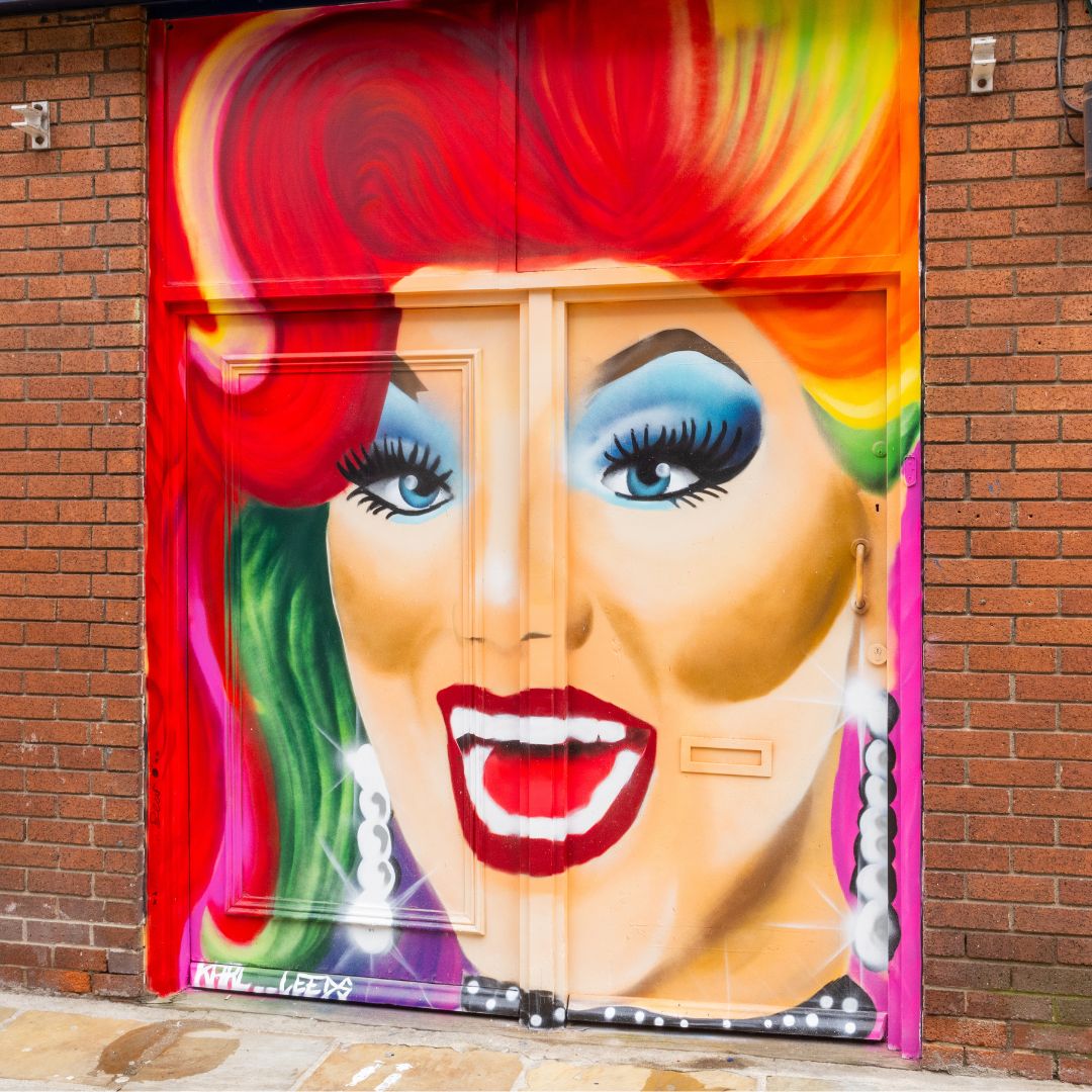 A new mural has been unveiled for <a href="/LeedsPride/">Leeds Pride</a>! 🏳️‍🌈

Created by karl__leeds 👏