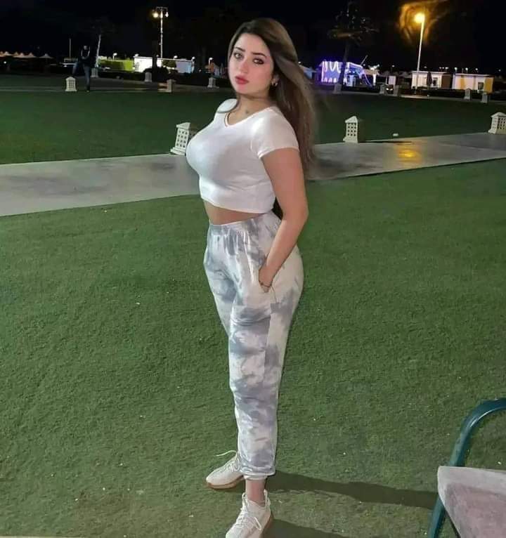 buViTs9NOE8HMTU's tweet photo. مساء العسل💖💖💖 https://t.co/HxnyVP5fRO