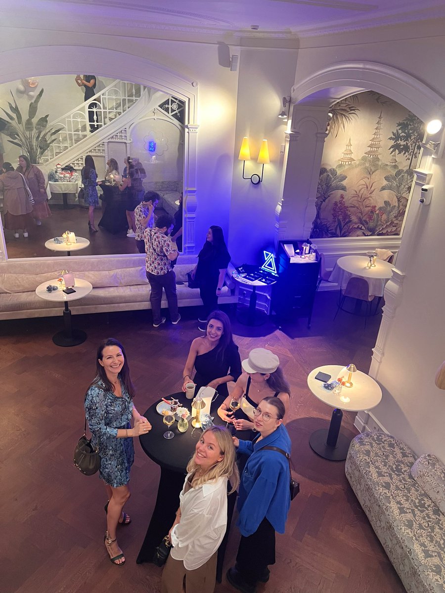 Victoria tweet media