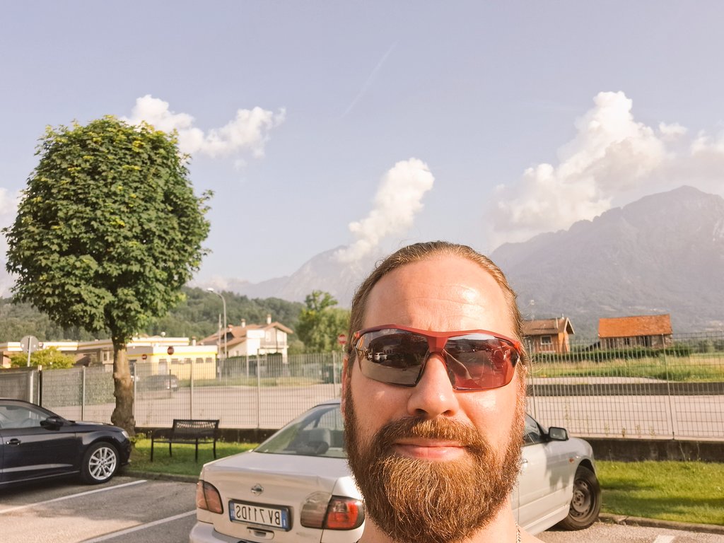 JoSchaap's tweet photo. A few weeks a year #Italy #alpago becomes my workplace. This #summer its so nice here! (and hot!).
#travel #notenoughhashtags https://t.co/dOSyMqpmD9