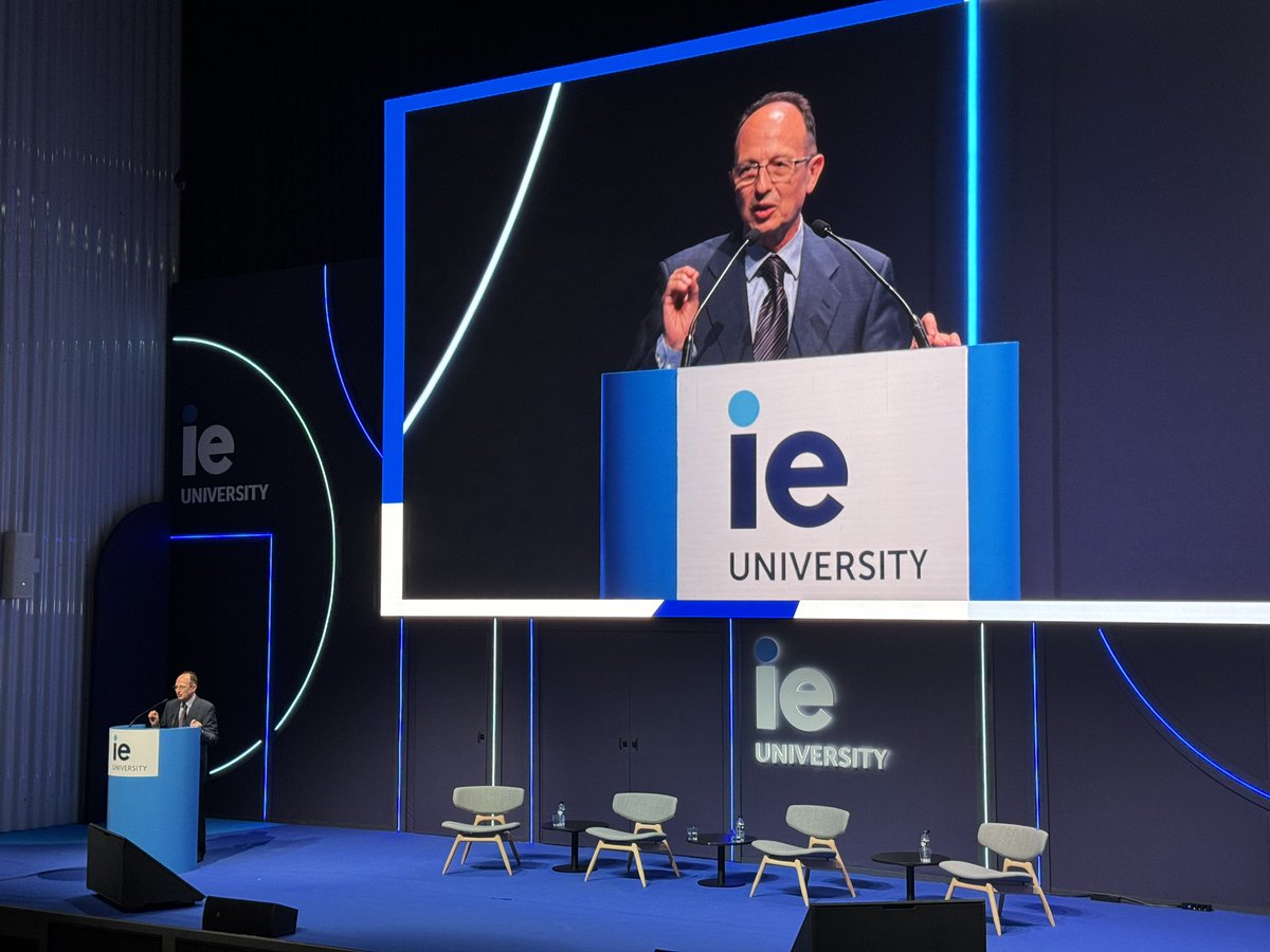 All good things come to an end! We are finishing the 10th <a href="/ICON__S/">ICON•S</a> annual conference with this closing ceremony. Thank you for your words <a href="/efieldingd/">Erin Delaney</a> Professor at <a href="/NorthwesternLaw/">Northwestern Law</a> and Salvador Carmona, Rector of <a href="/IEuniversity/">IE University</a>