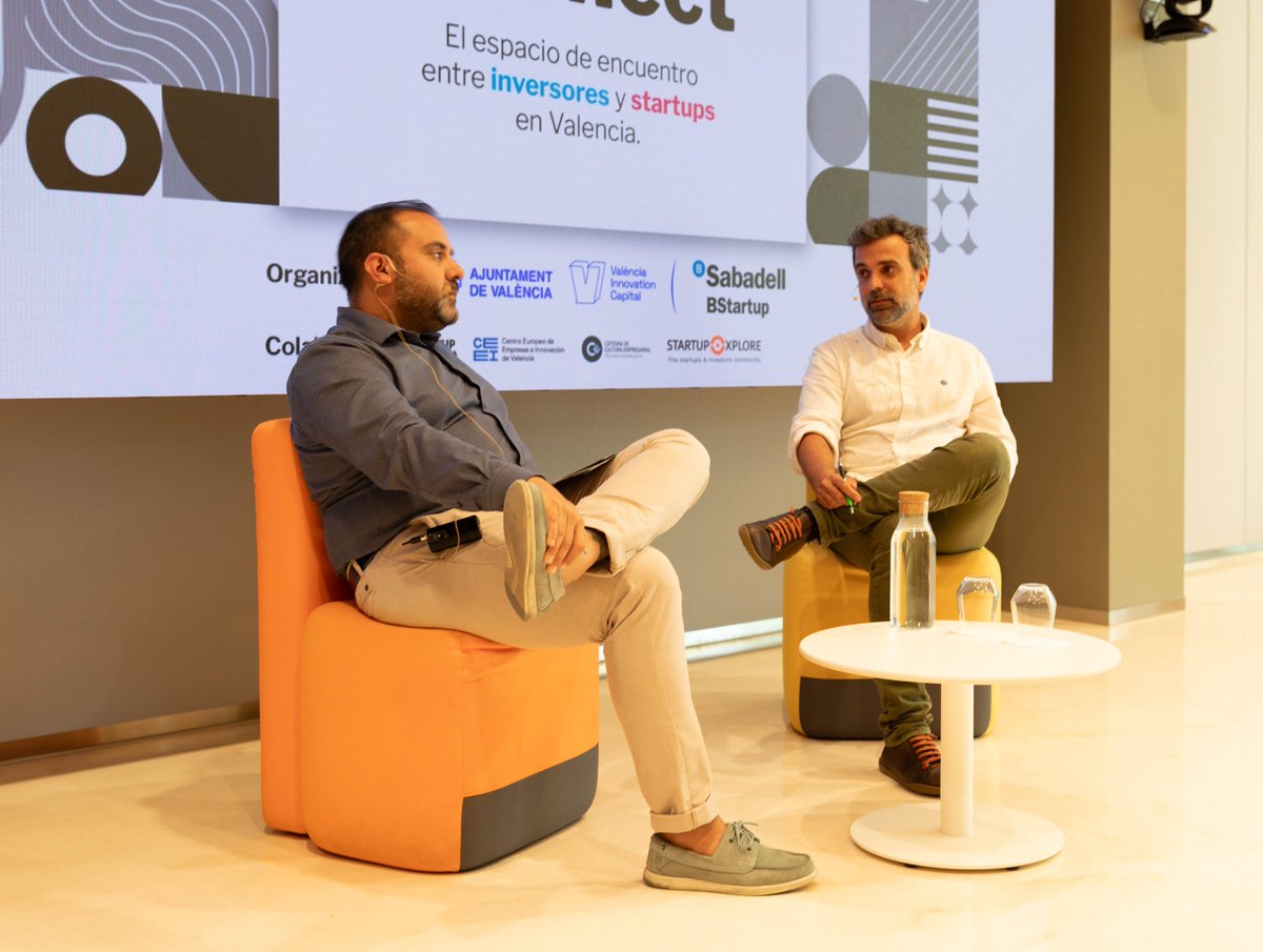 vlciconnect's tweet photo. @WorldChallengeG @BStartup @VLCInnovation #SIConnect Mientras el jurado delibera, #ConversacionesConnect con @AngelBuigues (@BStartup) y con Javier Servera (#Linkener), que comenta cómo su plataforma de eficiencia energética ha escalado en un mercado regulado con una estrategia financiera a largo plazo.

@VLCInnovation https://t.co/IrS65n97YE