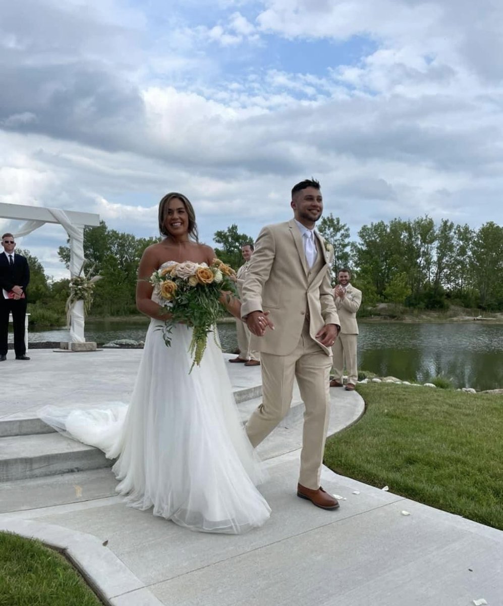 Kris Rivera tweet media