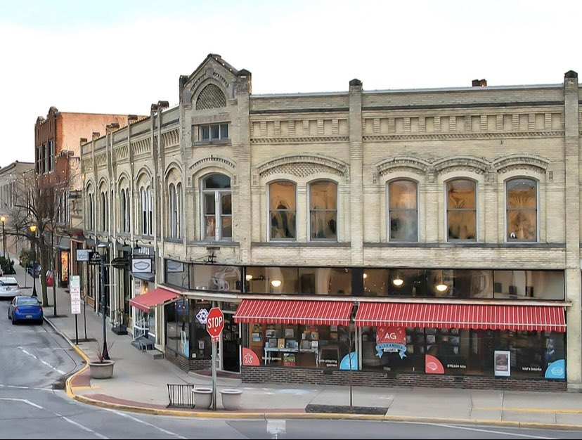 Red Hawk Football tweet media